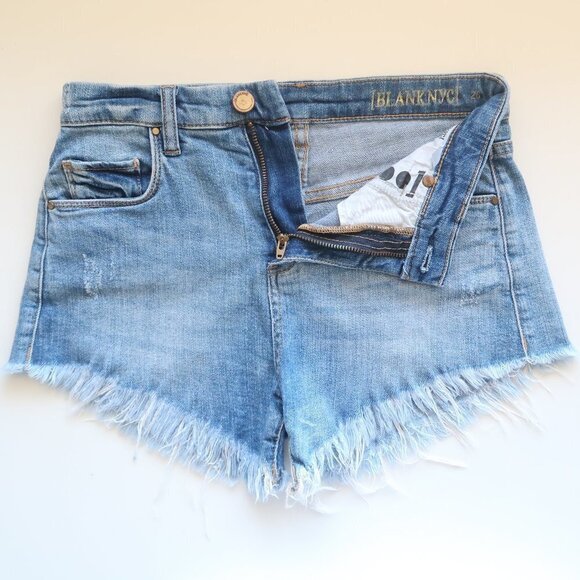 Blank NYC Blue Denim / Jean Medium-wash High Waist Raw Hem Shorts Size 26 - Picture 7 of 9